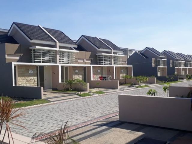 DiJual Rumah Grand Shanaya Menganti Gresik