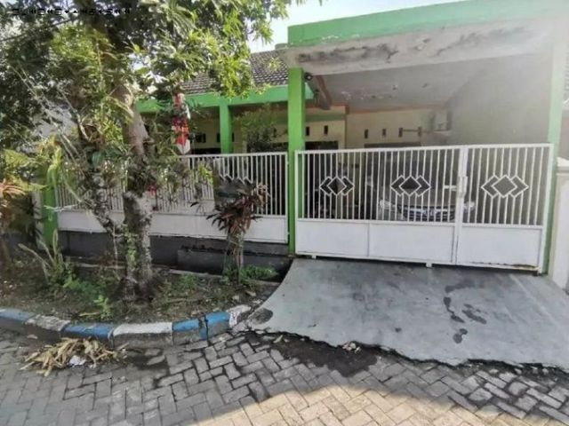 Rumah Nanas Pondok Candra STRATEGIS