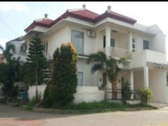 Rumah Mewah di Perumahan YKP Griya Kencana Asri* *Harga di bawah pasar* *Wonorejo Rungkut*