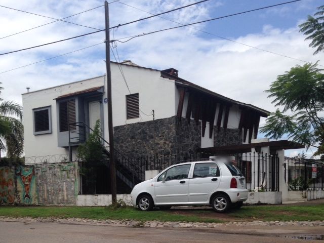 VILLA BELGRANO -EXELENTE UBICACION - VENDO