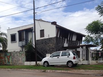 VILLA BELGRANO -EXELENTE UBICACION - VENDO