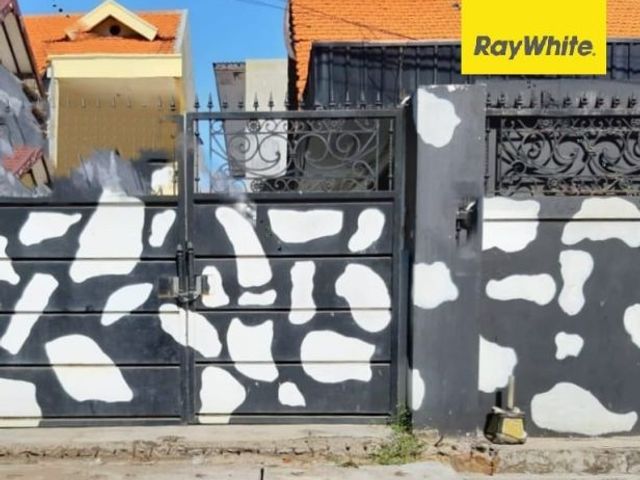 Jual Rumah di Jalan Ikan Sumbal, Surabaya