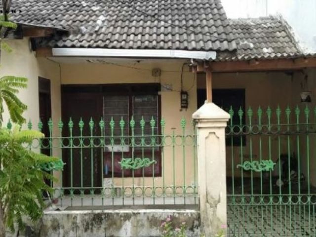 Rumah Hitung Tanah di Perum Sidokare Asri