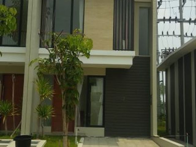 Rumah disewakan Northwest Lake