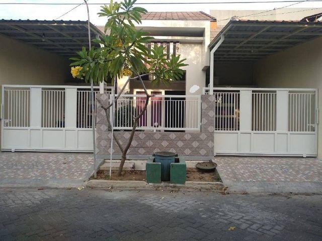 RUMAH jl Kutisari Indah Utara, Hadap Barat STRATEGIS,umsse