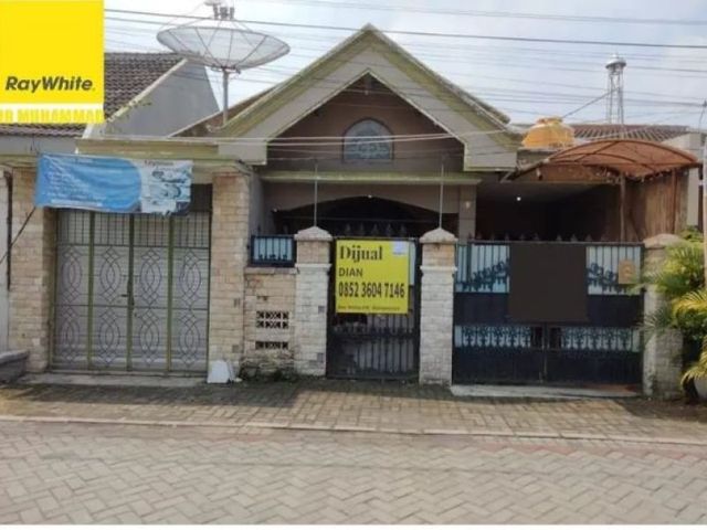 Rumah Usaha 1,5 Lantai Manukan Lor