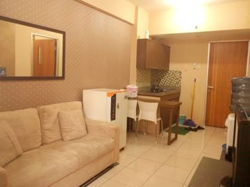 Di sewakan apartemen puncak permai surabaya