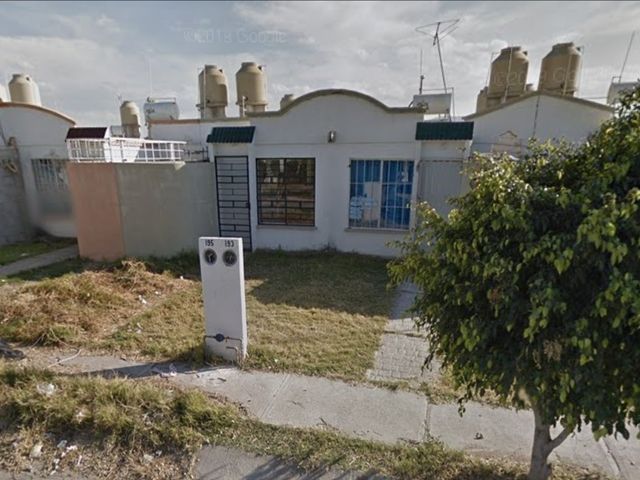 KGM- VENTA CASA REMATE SOLO EFECTIVO,LOS MESKITES, CELAYA