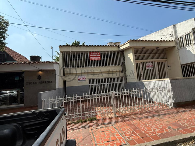 casalote en venta en caobos. Cod V3135