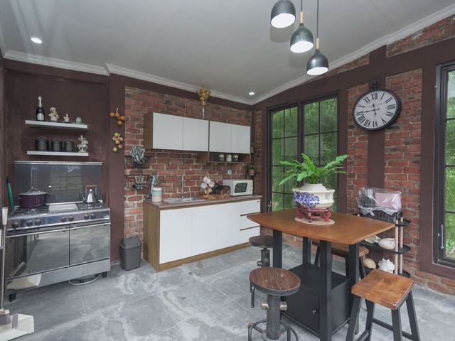 place photo 209