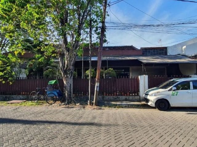 Rumah Manyar Kertoarjo STRATEGIS
