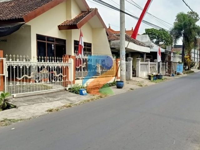 rumah poros jl raya tegalgondo malang DREAMPROPERTI