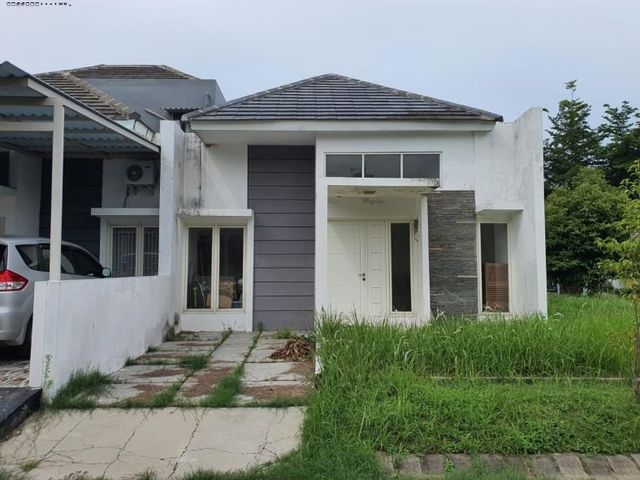 Rumah Taman Dhika Argopuro STRATEGIS MURAH CARPORT