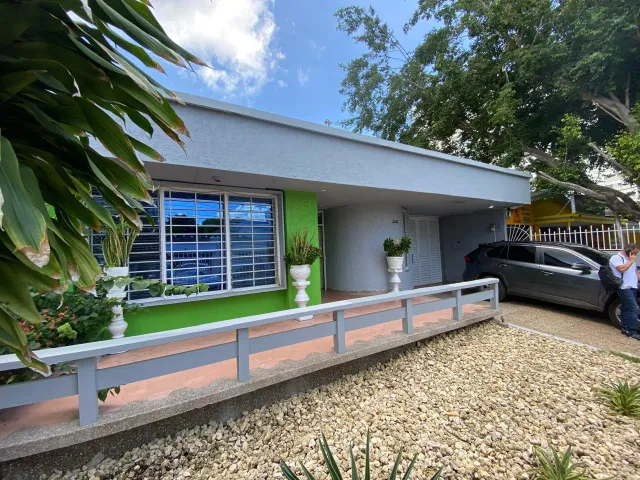 CASA EN VENTA MANGA