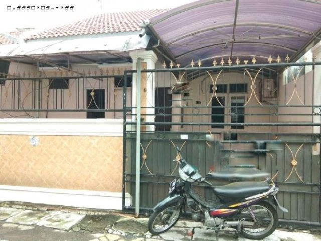 Rumah di Lebak Indah Regency, Row jalan 6 mtr, Tandon Atas Bawah