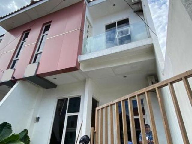 Rumah GIANYAR PURIMAS Minimalis, semi furnished