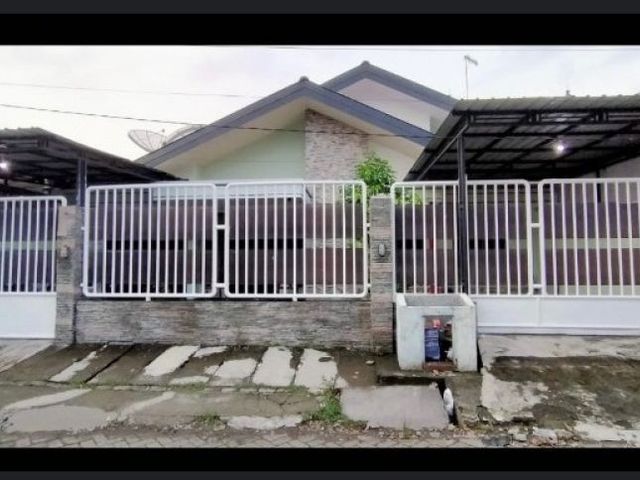 Rumah siap huni di darmo harapan Utara Surabaya barat