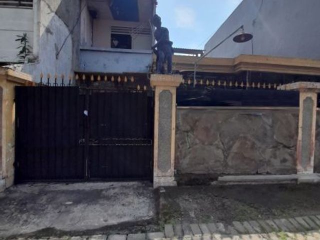 Dijual Rumah Lokasi Di Darmo Indah Selatan, Surabaya Barat