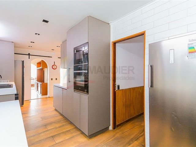 place photo 48