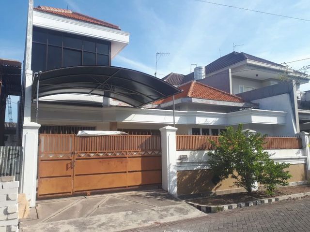 Dijual rumah di jalan Kendangsari blok H