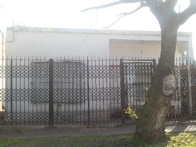Casa en Venta en Plátanos, Berazategui, Buenos Aires