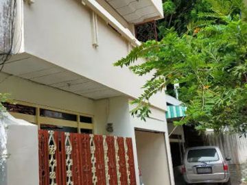 Dijual Rumah 2 Lantai Siap Huni Tambak Bayan Surabaya