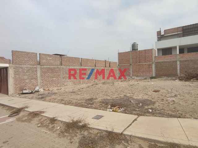 Venta De Casa Urb. Altos Del Valle Centenario