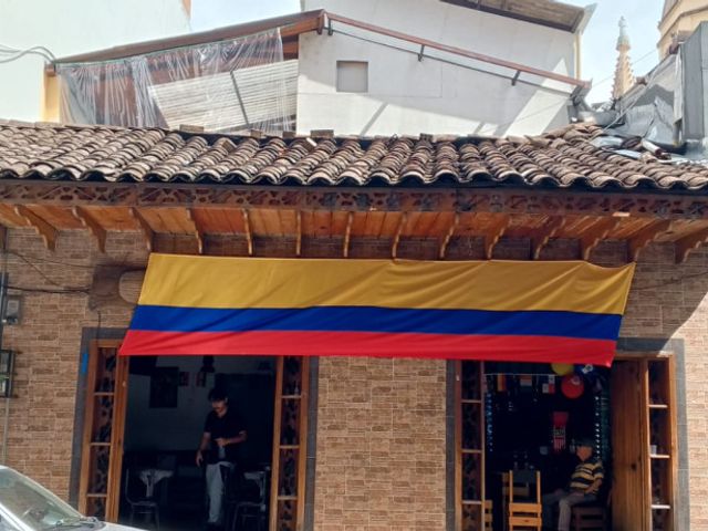 comercial (casa para comercio) en venta en centro. Cod V21303