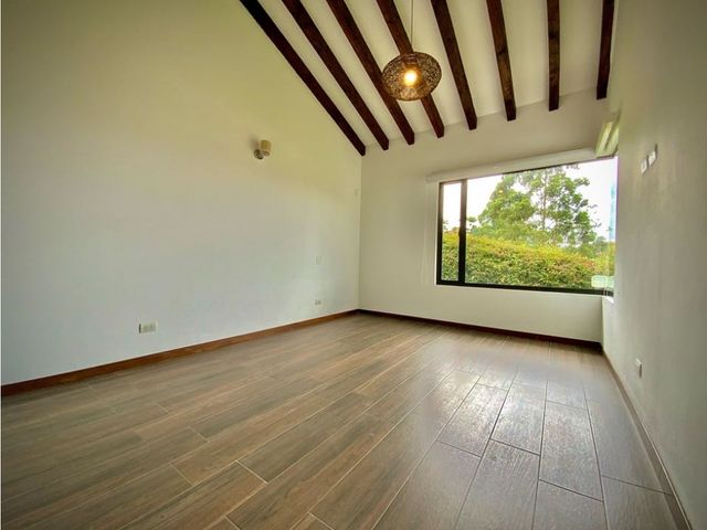 place photo 70