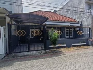 Rumah di Mulyosari Mas, Row jalan 3 mobil