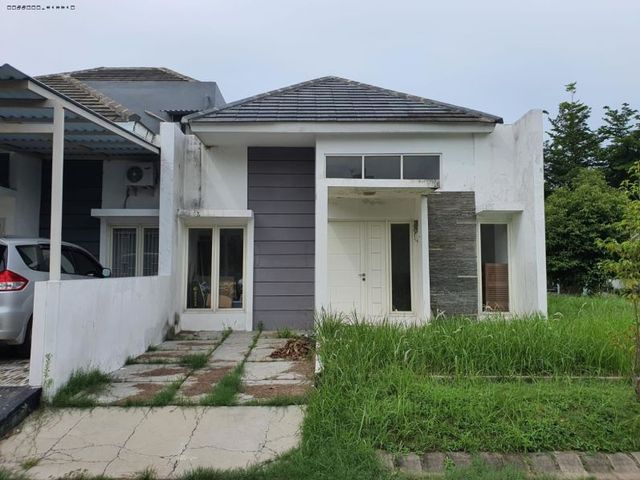 Rumah Taman Dhika Argopuro STRATEGIS MURAH CARPORT