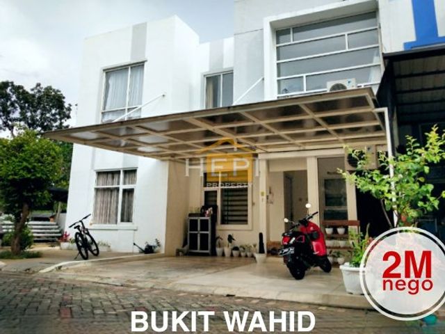 Di jual rumah mewah di bukit Wakhid