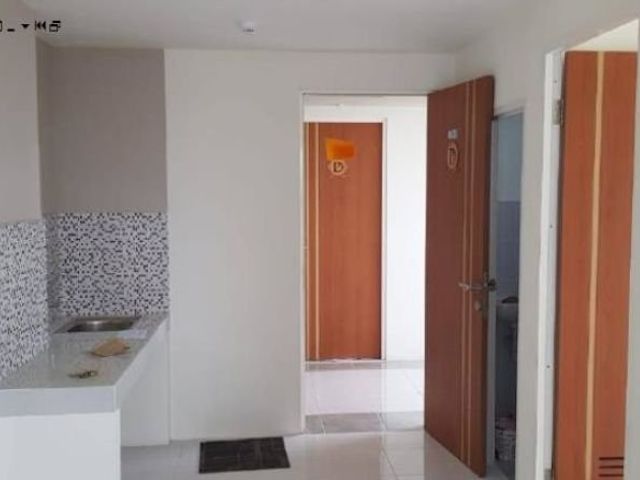 Apartemen Puncak Dharmahusada View swimming pool