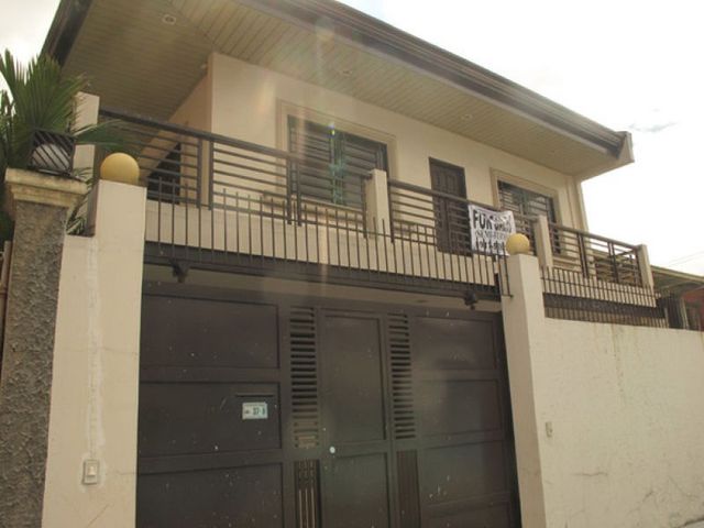PH576 Townhouse in Project 4 For Sale at 20M