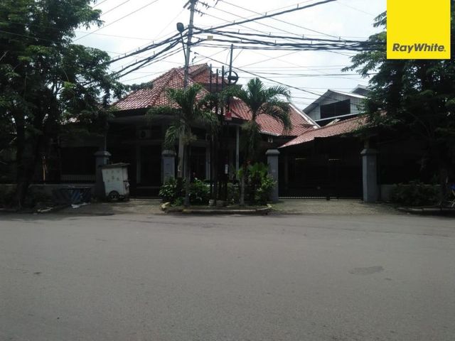 Dijual Rumah Dengan 5 KT 3 KM Di Perak Barat, Surabaya