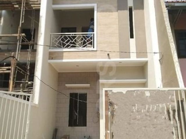 Rumah Rungkut Asri SHM dekat merr upn