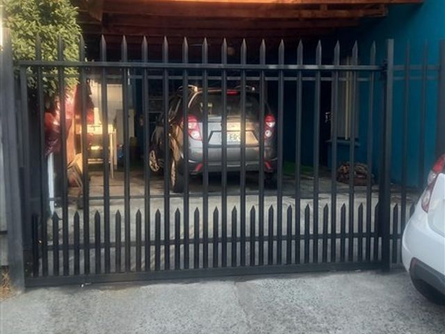 Casa en venta de 3 dorm. en Curicó