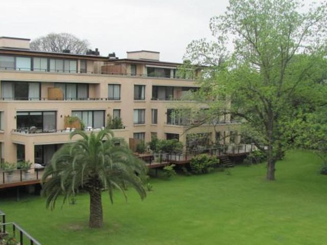 Excelente departamento en Complejo Los Robles Village - Tigre.