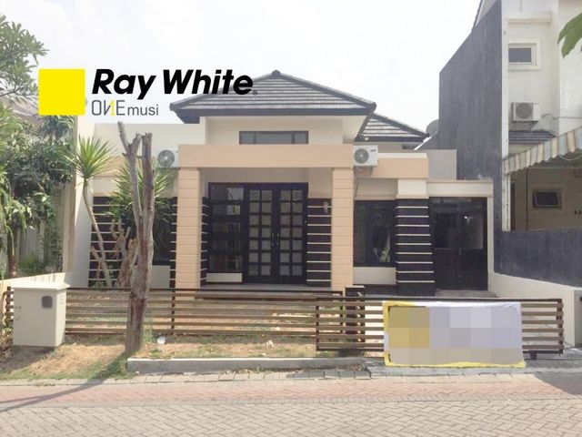 Sewa Rumah Semi Furnished Alam Hijau, Citraland, Surabaya