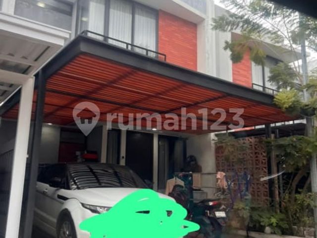 Disewakan Rumah 2 Lantai di Kebayoran Harmony - 3+1 KT, Siap Huni, Rnv
