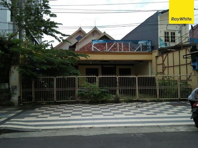 Disewakan Rumah di Jalan Progo, Surabaya