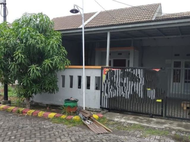Rumah di Buduran Sidoarjo Hadap Timur, Strategis ahrbo