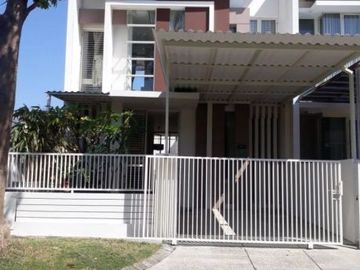 Rumah San Antonio hadap selatan umsse