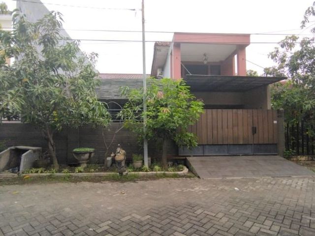 Rumah Strategis Row Lebar Dekat Raya Nginden, Rs Premier