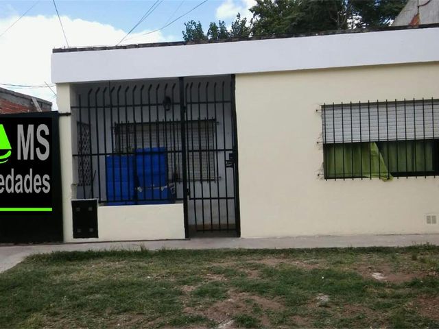 Venta Casa 4 Ambientes en Laferrere
