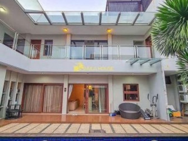 DIJUAL RUMAH SANGAT MEWAH 3 LANTAI SIAP HUNI DI PERMATA HIJAU II JAKARTA