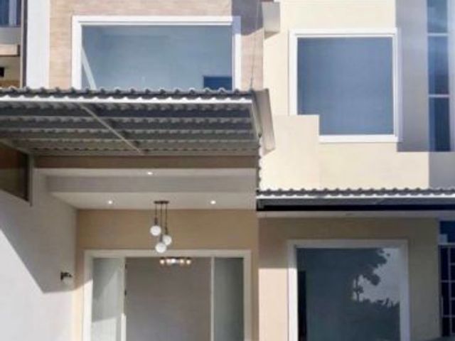 Rumah Imperial Beach, Pakuwon City