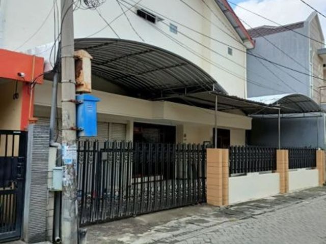 atseh.Rumah Gubeng Kertajaya hadap Selatan STRATEGIS