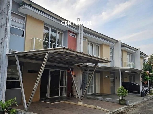 Rumah Cantik 2 Lantai Dekat Bintaro UT 18300