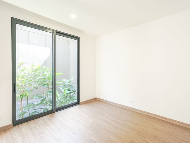 place photo 53